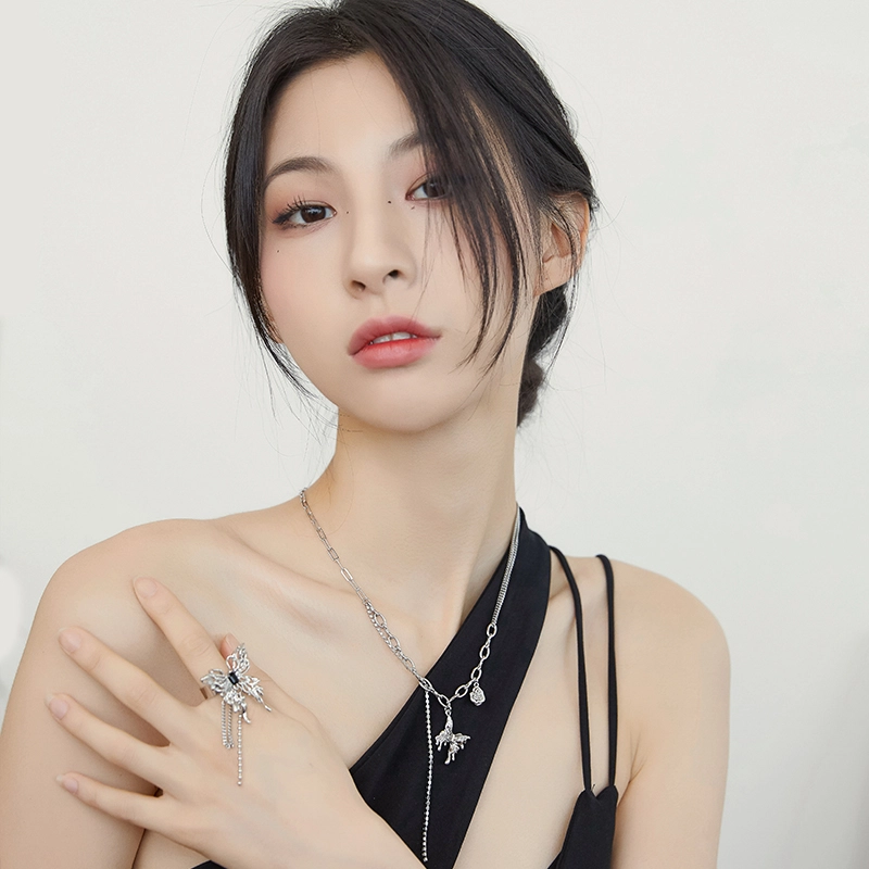 沂茹 高级感小众设计气质百搭冷淡风项链蝴蝶锁骨链甜酷颈链首饰配饰女款
