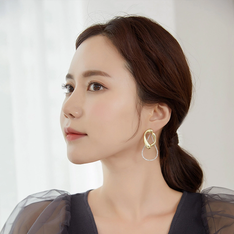 沂茹 精致高级感氛围 少女公主风甜美几何水滴形 人造水晶 耳环 女款