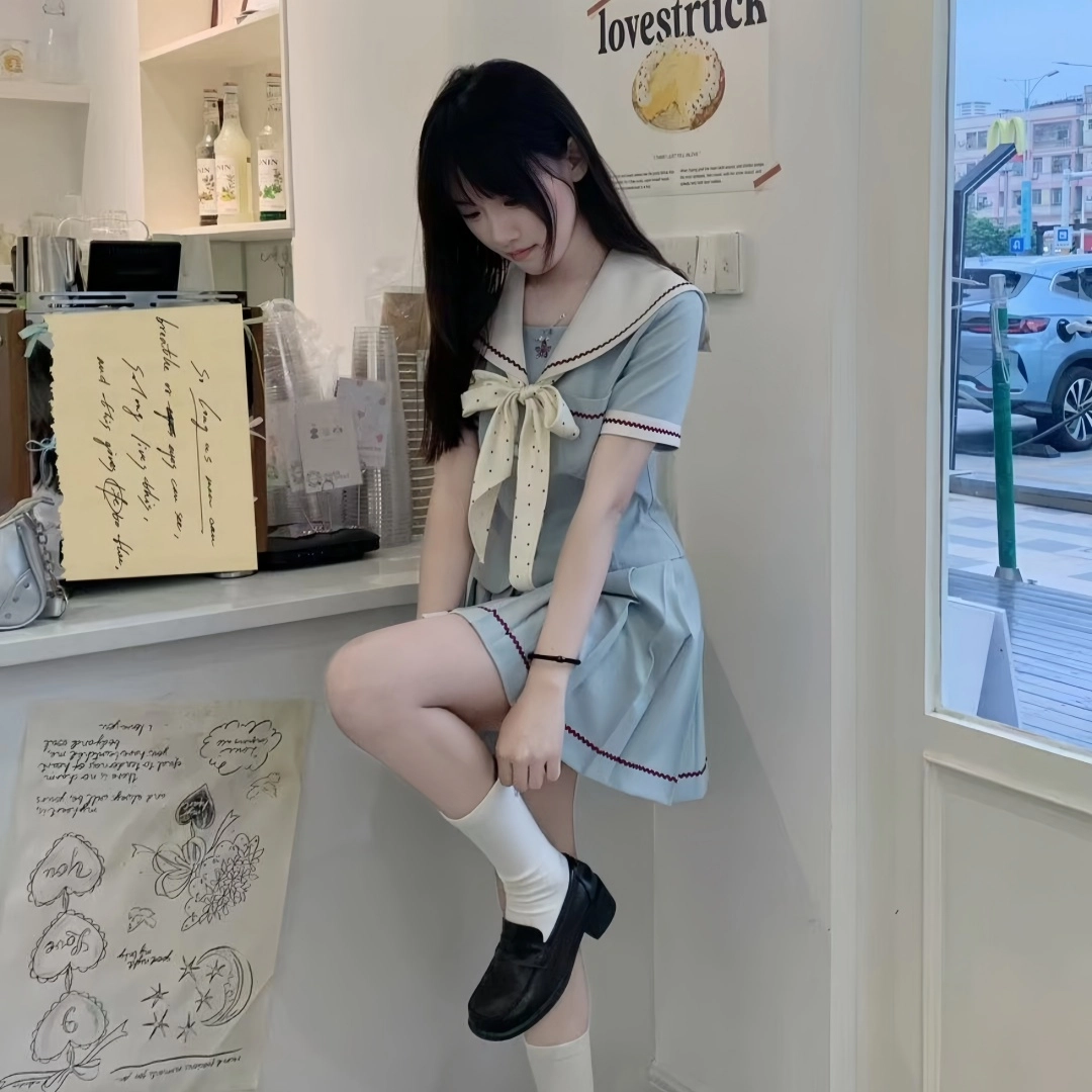 果瑱 学院风小众设计感海军领上衣短袖高腰百褶裙裙装套装 女款