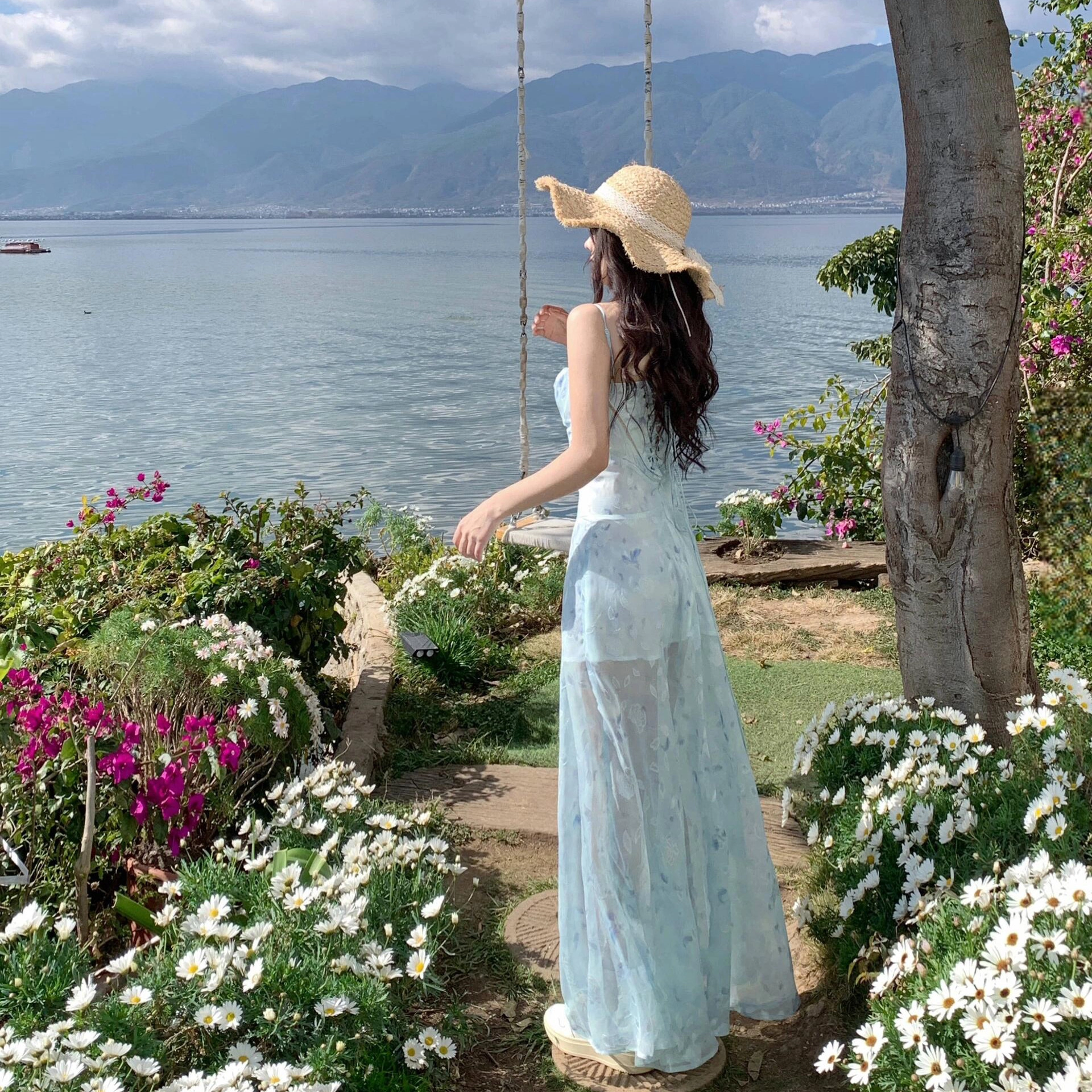 果瑱 乖乖女穿搭甜美少女极简主义法式温柔千金风碎花内衬网纱垂顺海滩度假长裙吊带连衣裙 女款