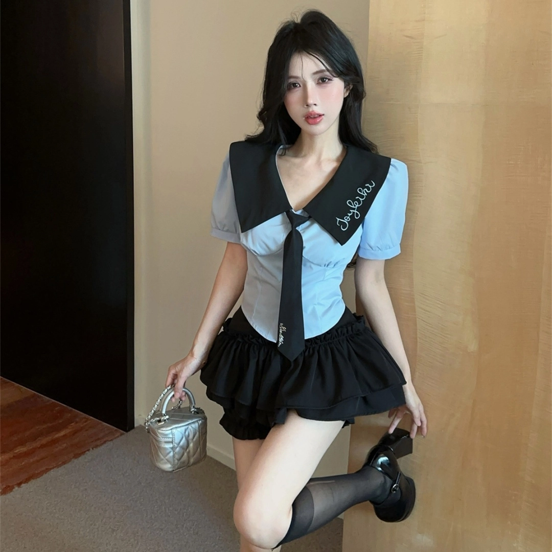 果瑱 日系甜美学院风小众设计感修身短袖上衣高腰简约舒适短裙裙装套装 女款