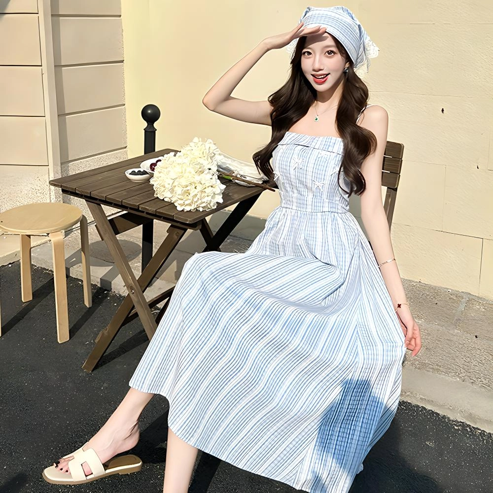 果瑱 乖乖女穿搭甜美少女极简主义优雅法式清新田园风格纹蕾丝装饰收腰设计显高显白休闲度假风吊带连衣裙 女款