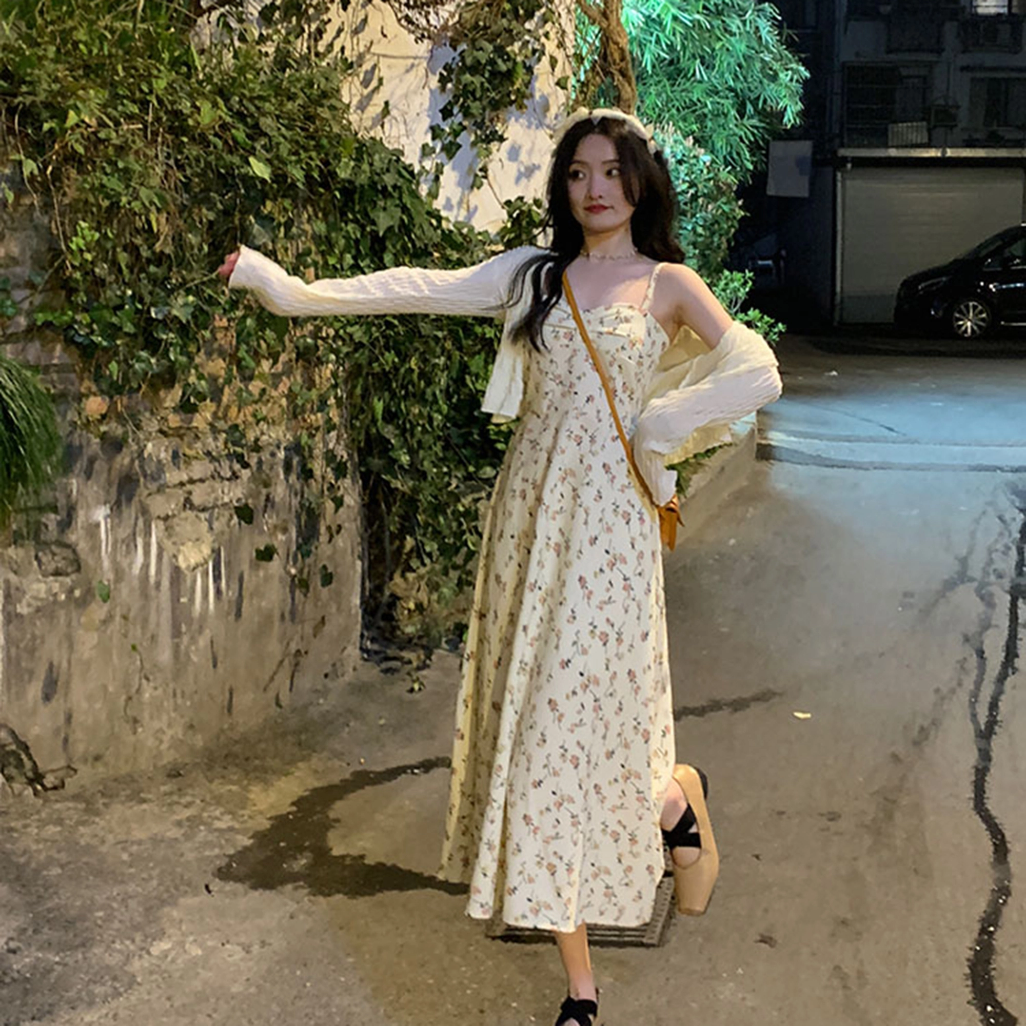 果瑱 修身碎花适中方领吊带连衣裙 女款