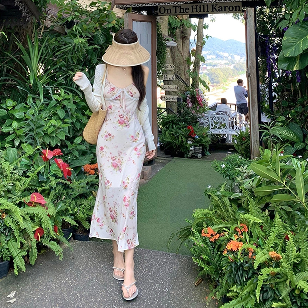 果瑱 千金高级感甜美小个子穿搭碎花拼接长裙旅游度假可爱修身吊带连衣裙 女款