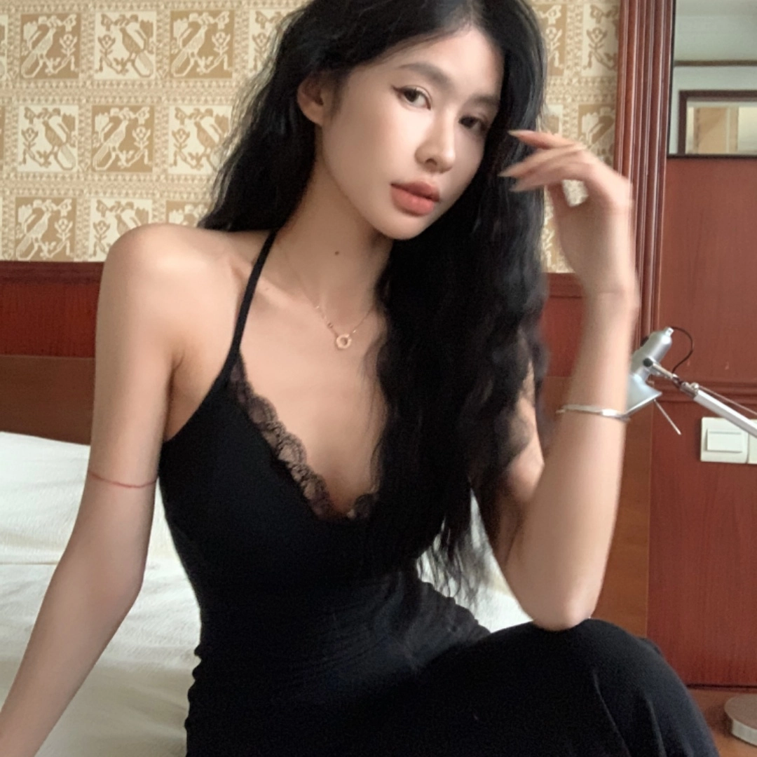 果瑱 法式复古优雅气质修身精致高端名媛时尚百搭性感蕾丝花边挂脖女夏季高级显瘦收腰紧身包臀裙子辣妹风绝美鱼尾长裙吊带连衣裙 女款