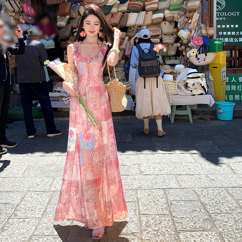 果瑱 法式少女心随性优雅甜美夏季旅游海岛度假穿搭独特画报印花荷叶边修身显瘦减龄显高碎花长裙吊带连衣裙 女款