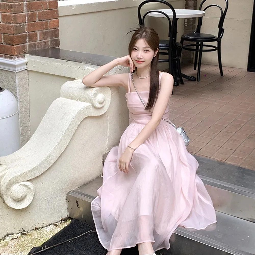 果瑱 法式复古优雅气质修身性感精致高端名媛时尚慵懒海边度假风浪漫仙女抹胸收腰修身显瘦垂感网纱粉色长裙子吊带连衣裙 女款