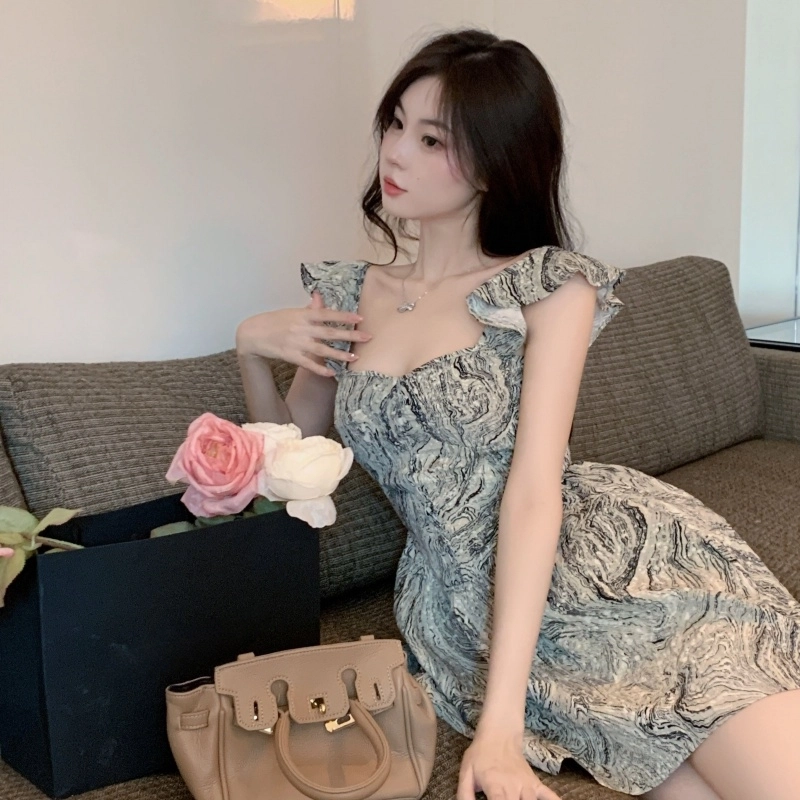 果瑱 法式慵懒风休闲舒适无袖吊带连衣裙 女款