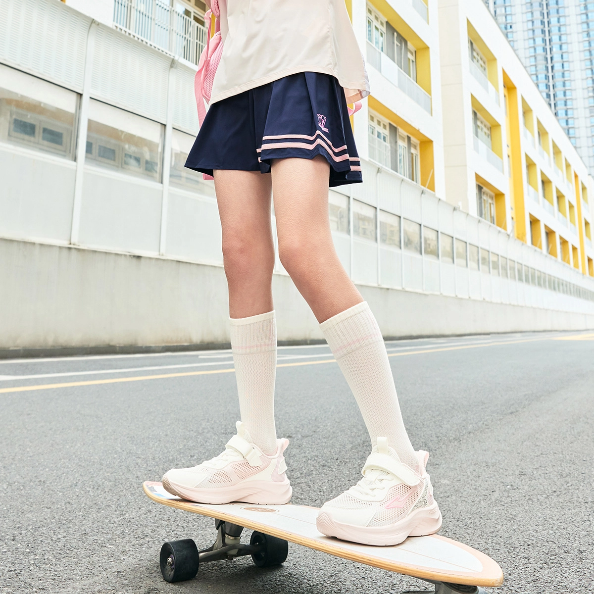 鸿星尔克儿童裙子 简约洋气舒适柔软百搭短裙 儿童款