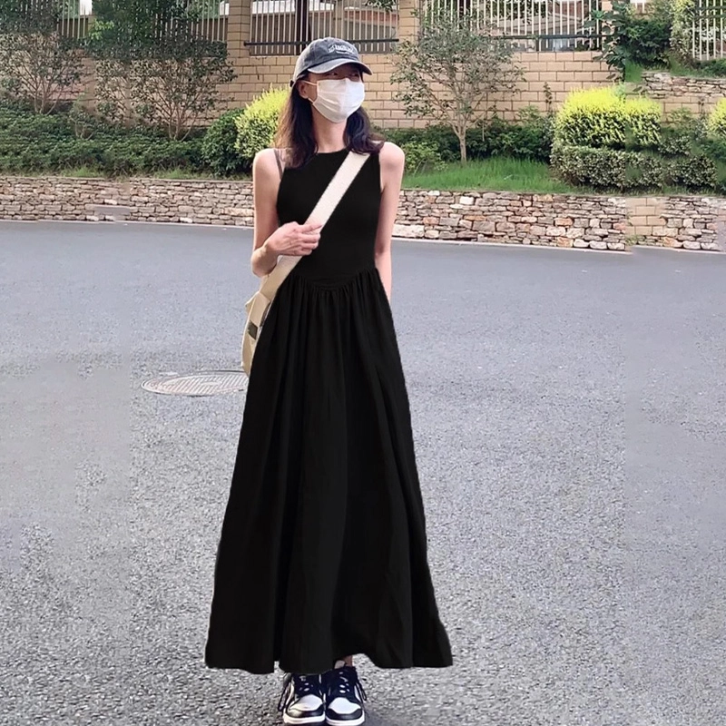 美力城 法式收腰修身气质高级感纯色圆领套头小众拼接长款无袖连衣裙 女款 黑色