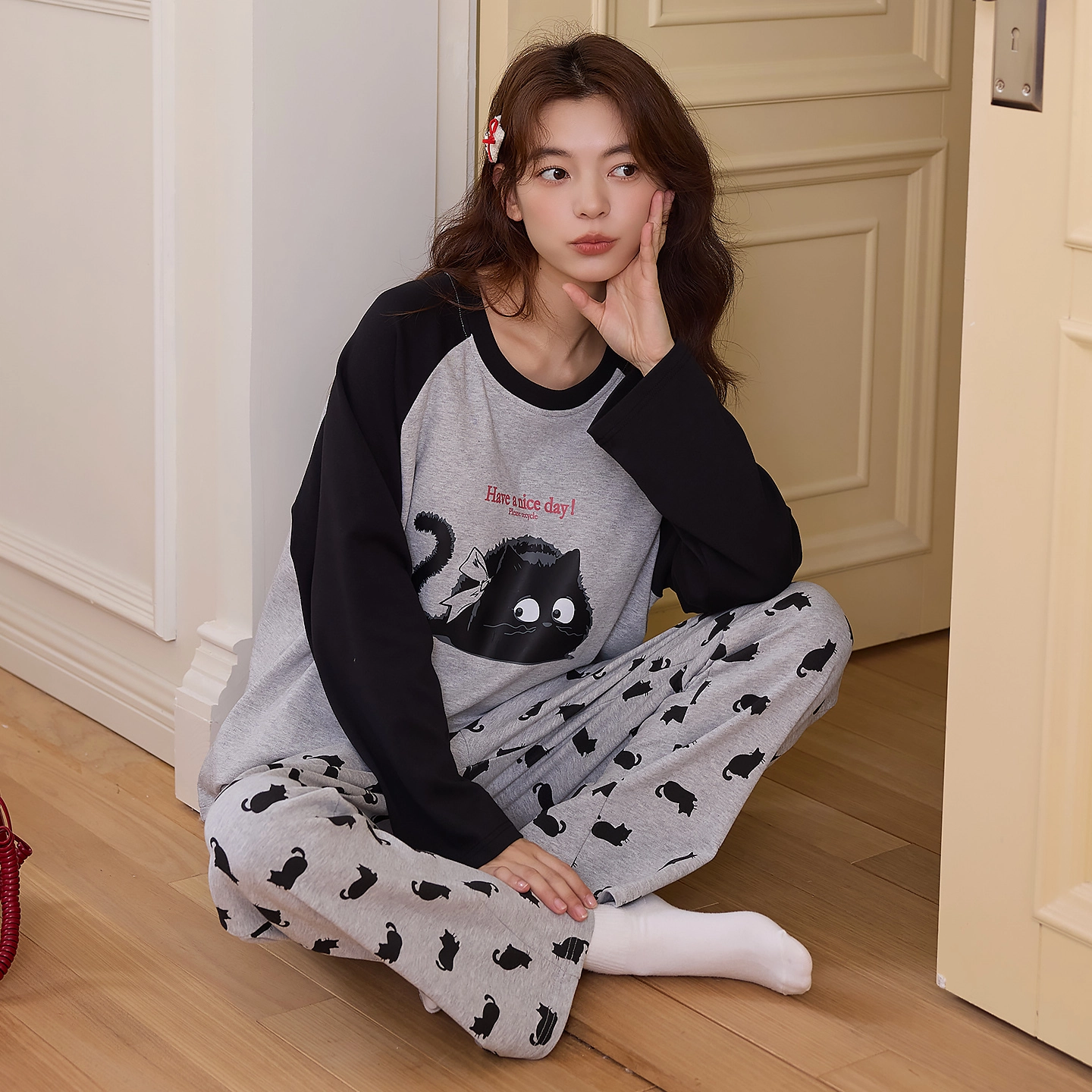 桔内 秋季纯棉自带胸垫可爱卡通猫咪可外穿家居服睡衣套装 女款