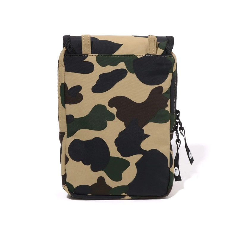 A BATHING APE