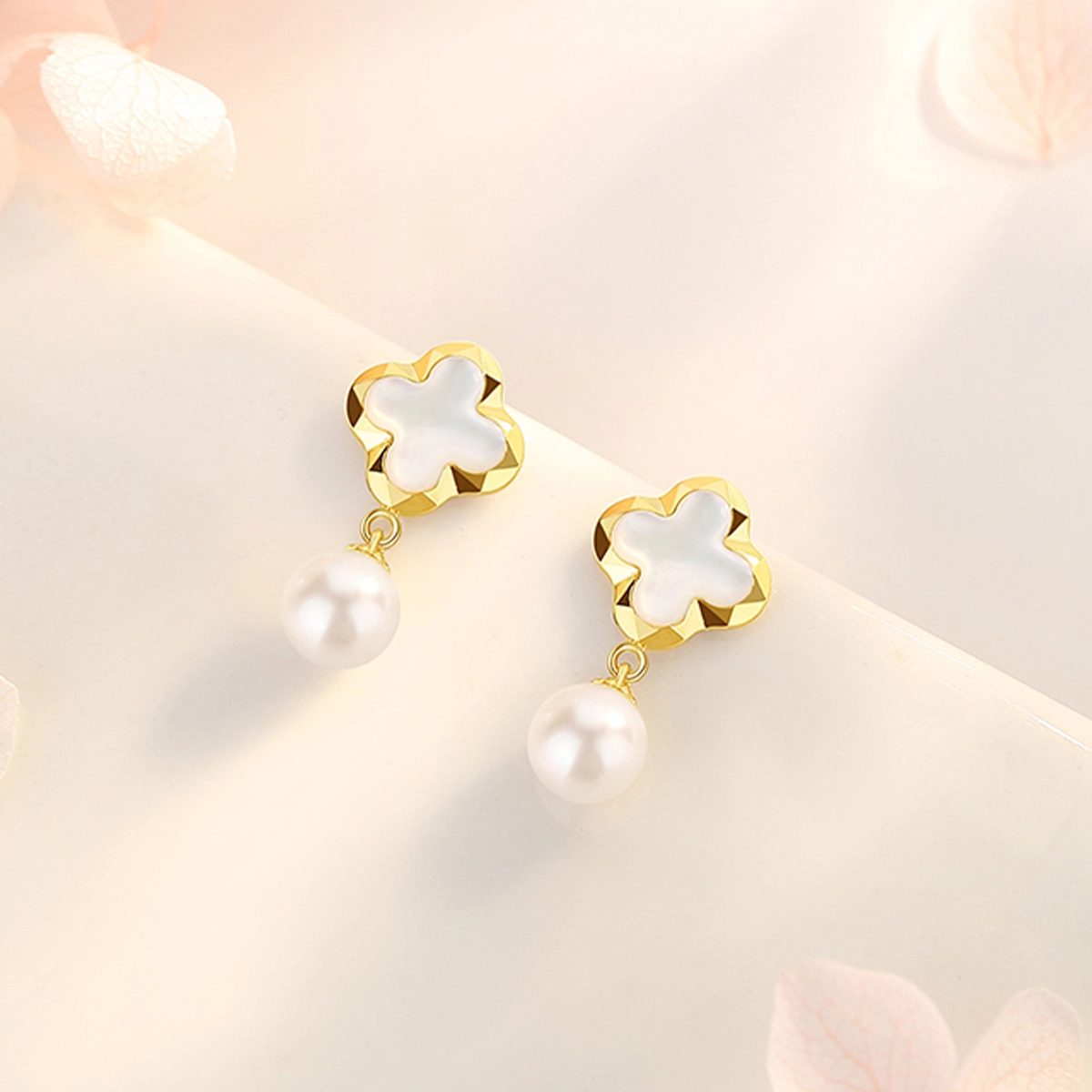 ins 18K