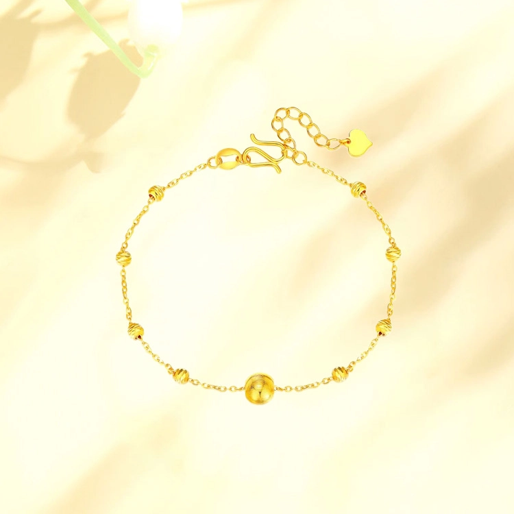 999