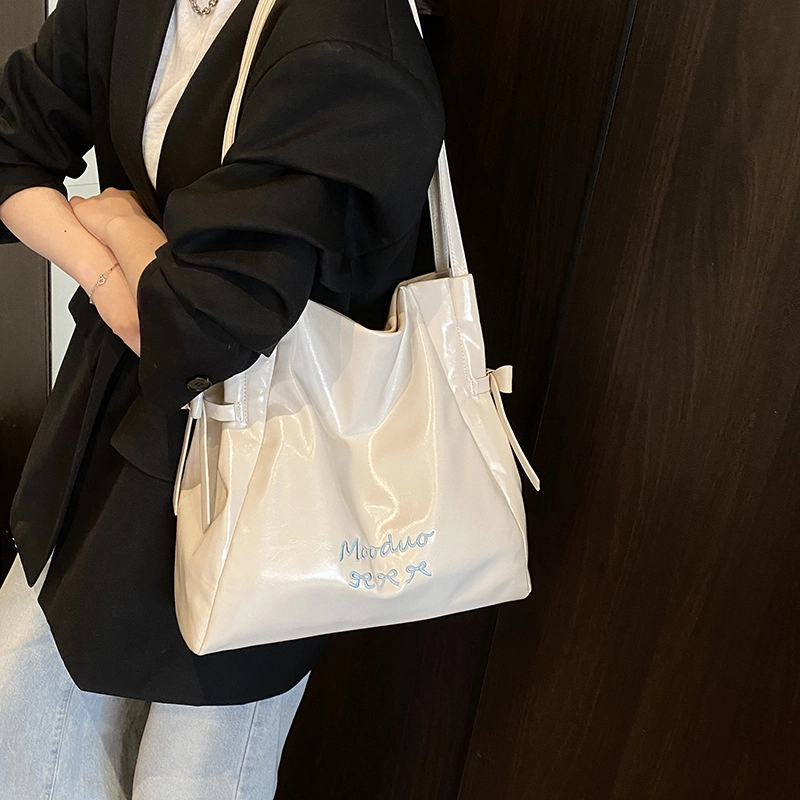 ERANGBEAR PU Tote
