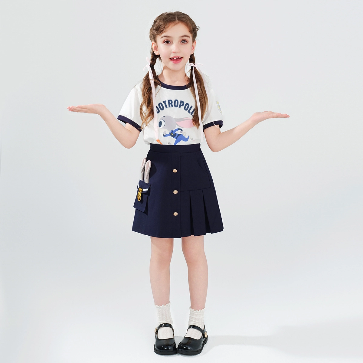 DisneyT