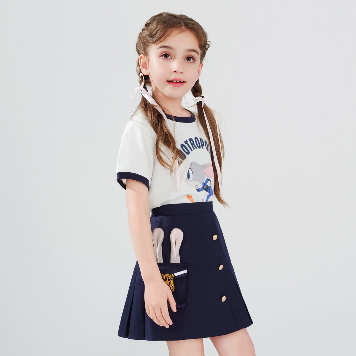 DisneyT
