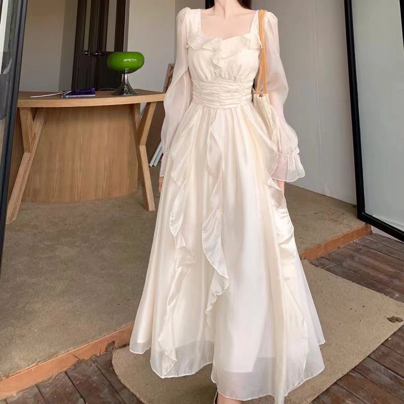 玉儿恋 掌上明珠 法式百搭休闲简约甜美森系仙女荷叶边纯色宽松气质方领收腰温柔仙女中长款长袖连衣裙 女款 杏色