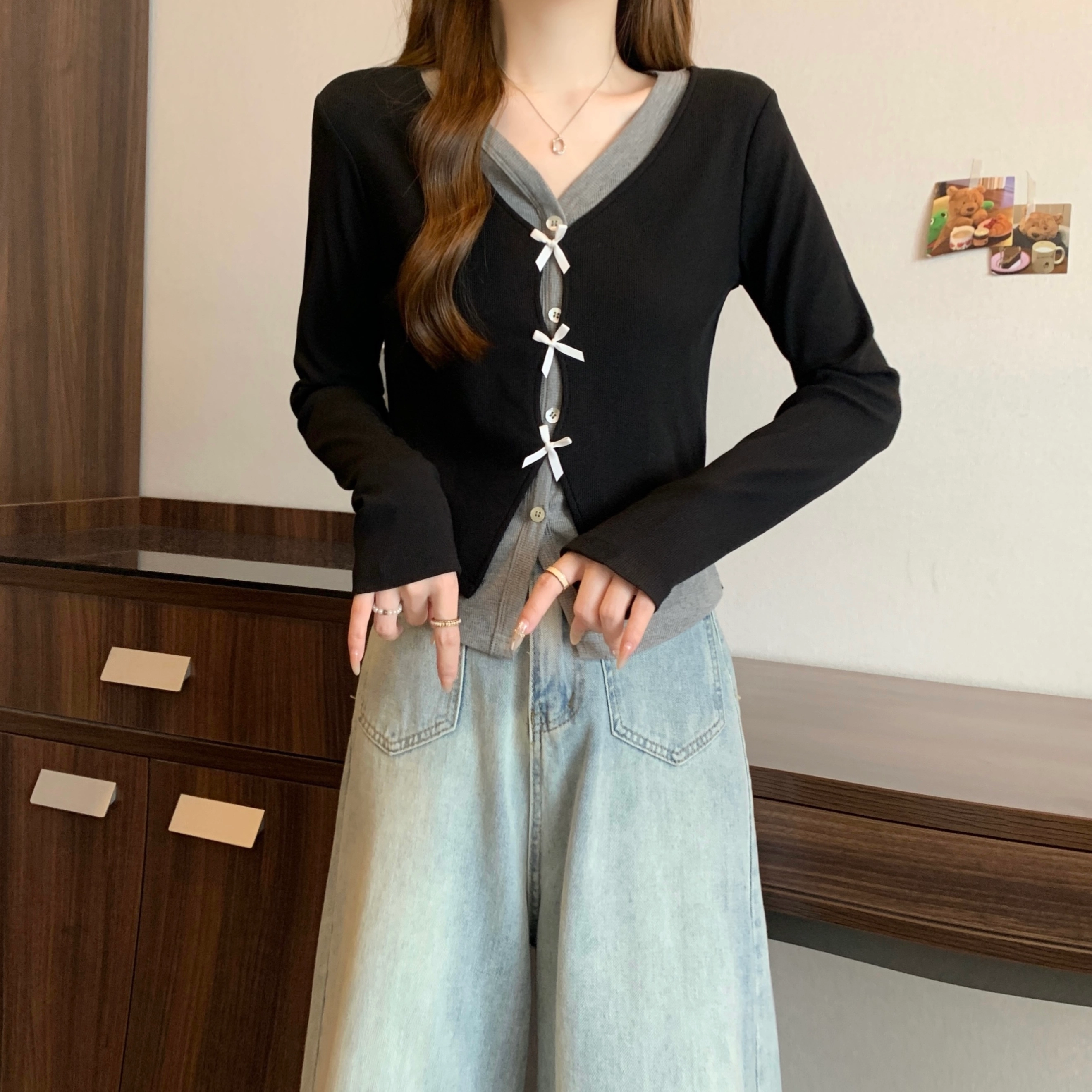 V