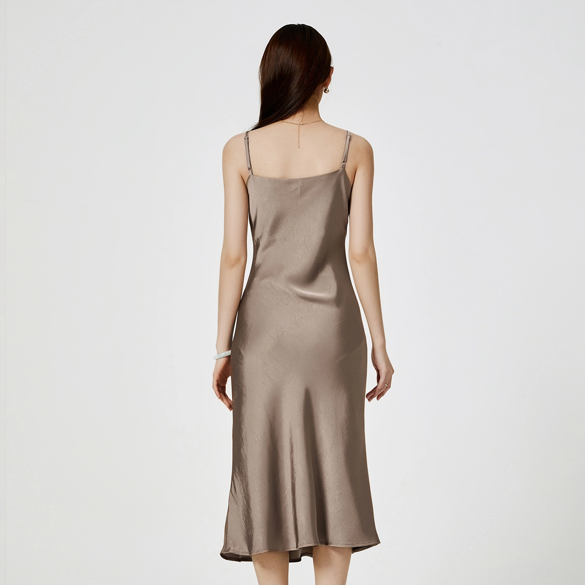 NINE WEST V