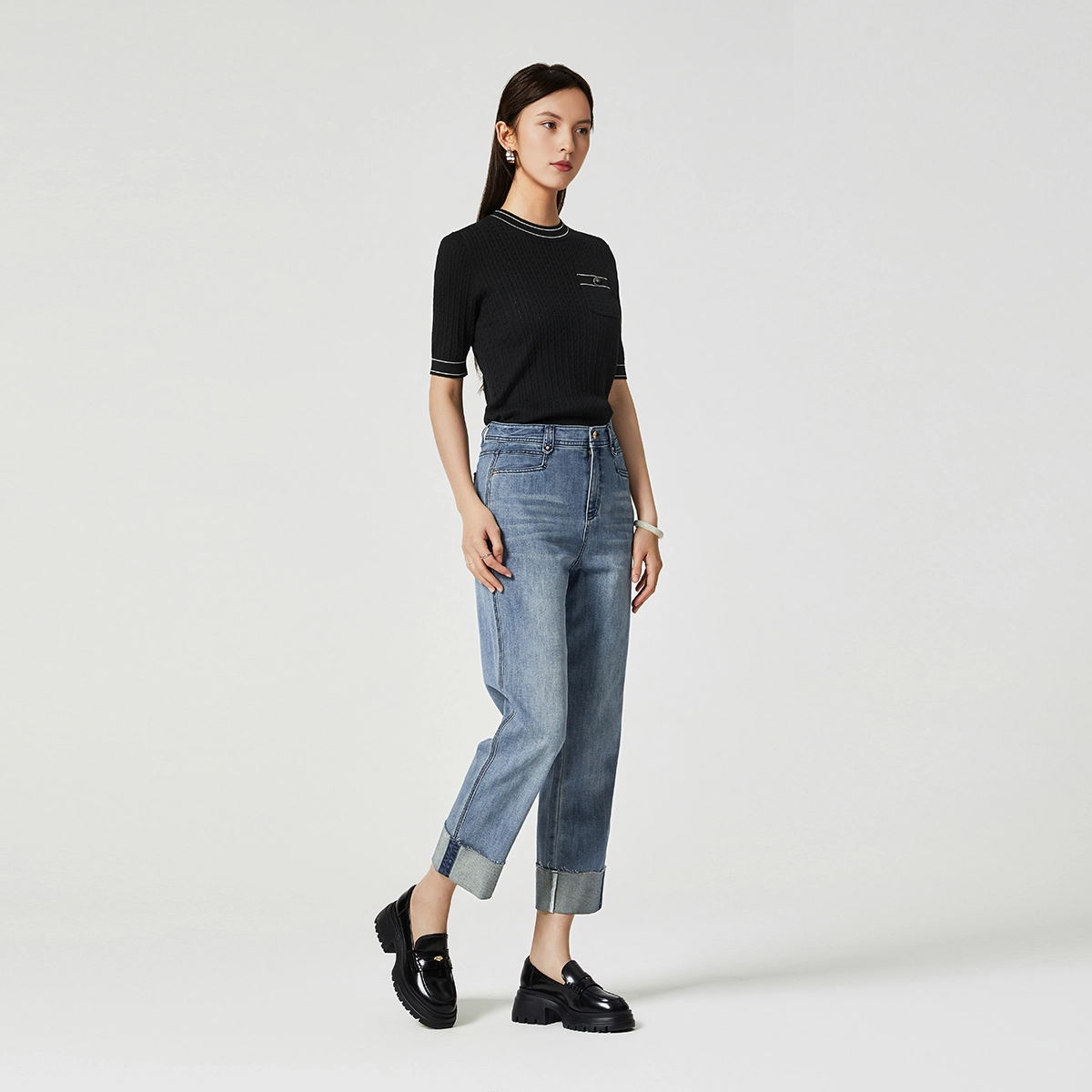NINE WEST