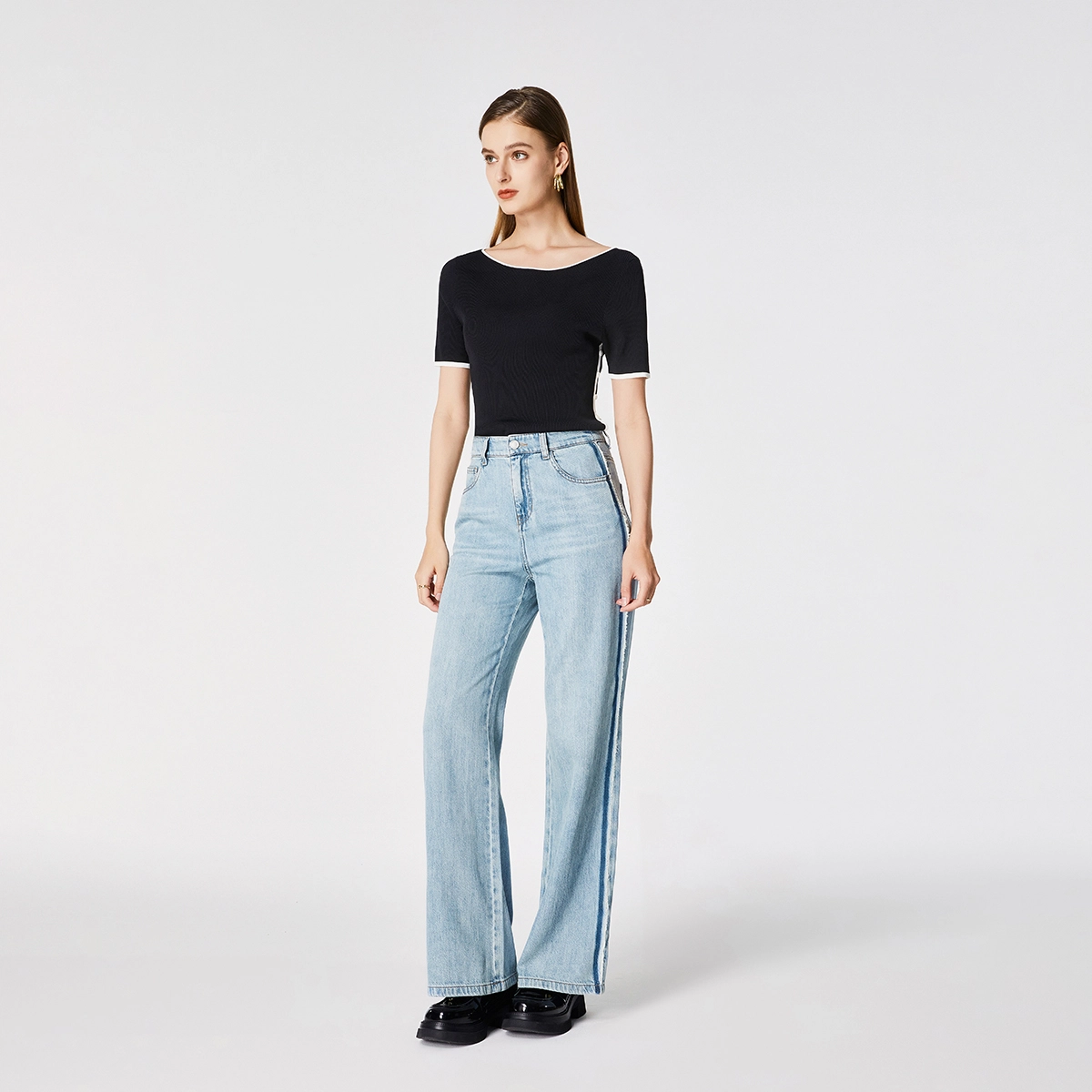 NINE WEST