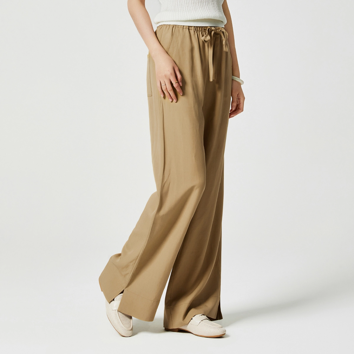 NINE WEST