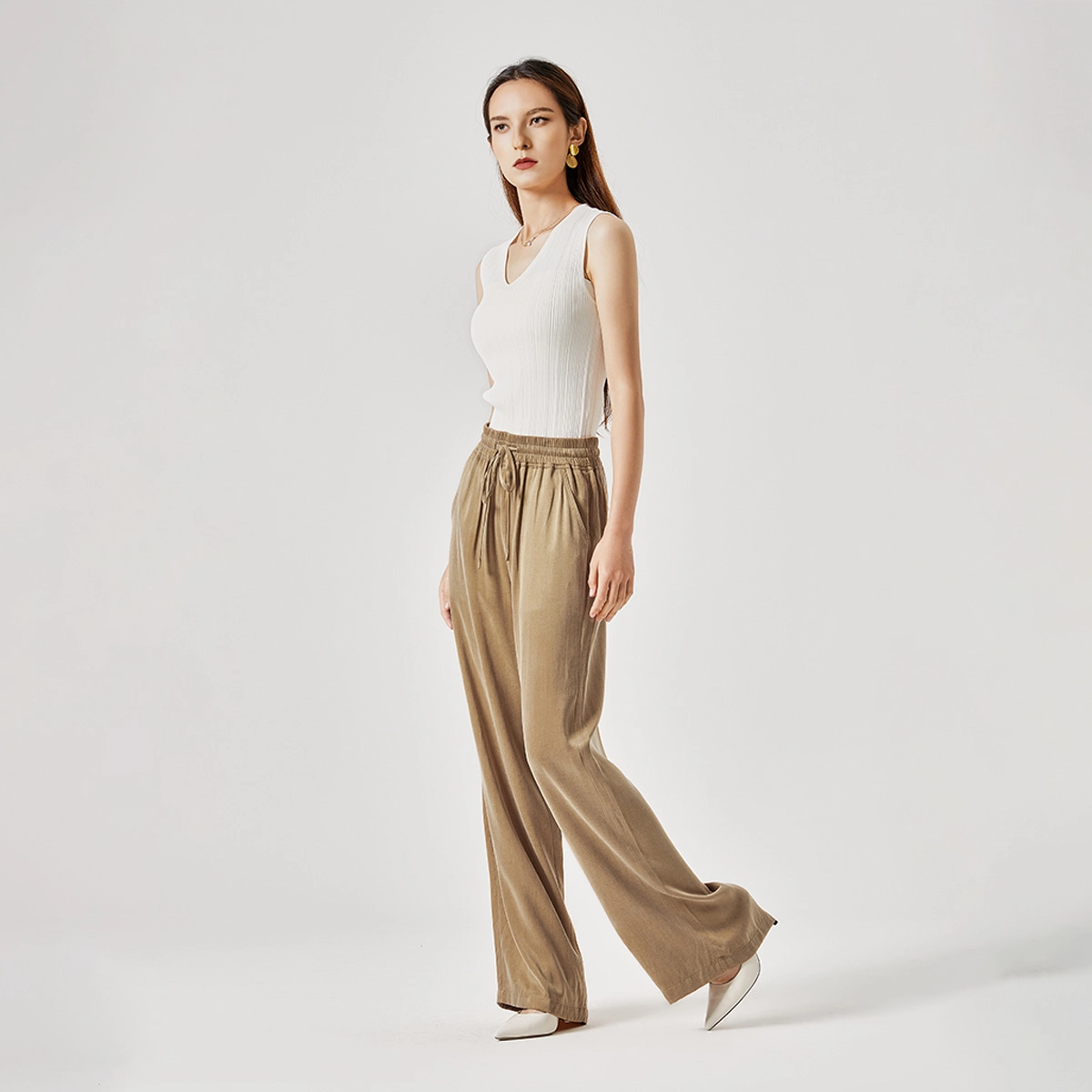NINE WEST