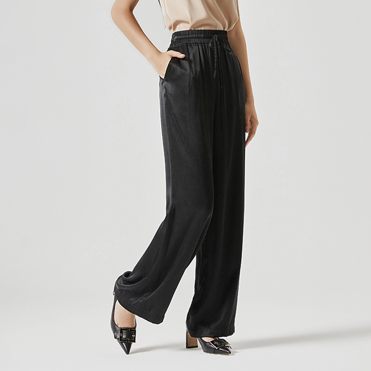 NINE WEST