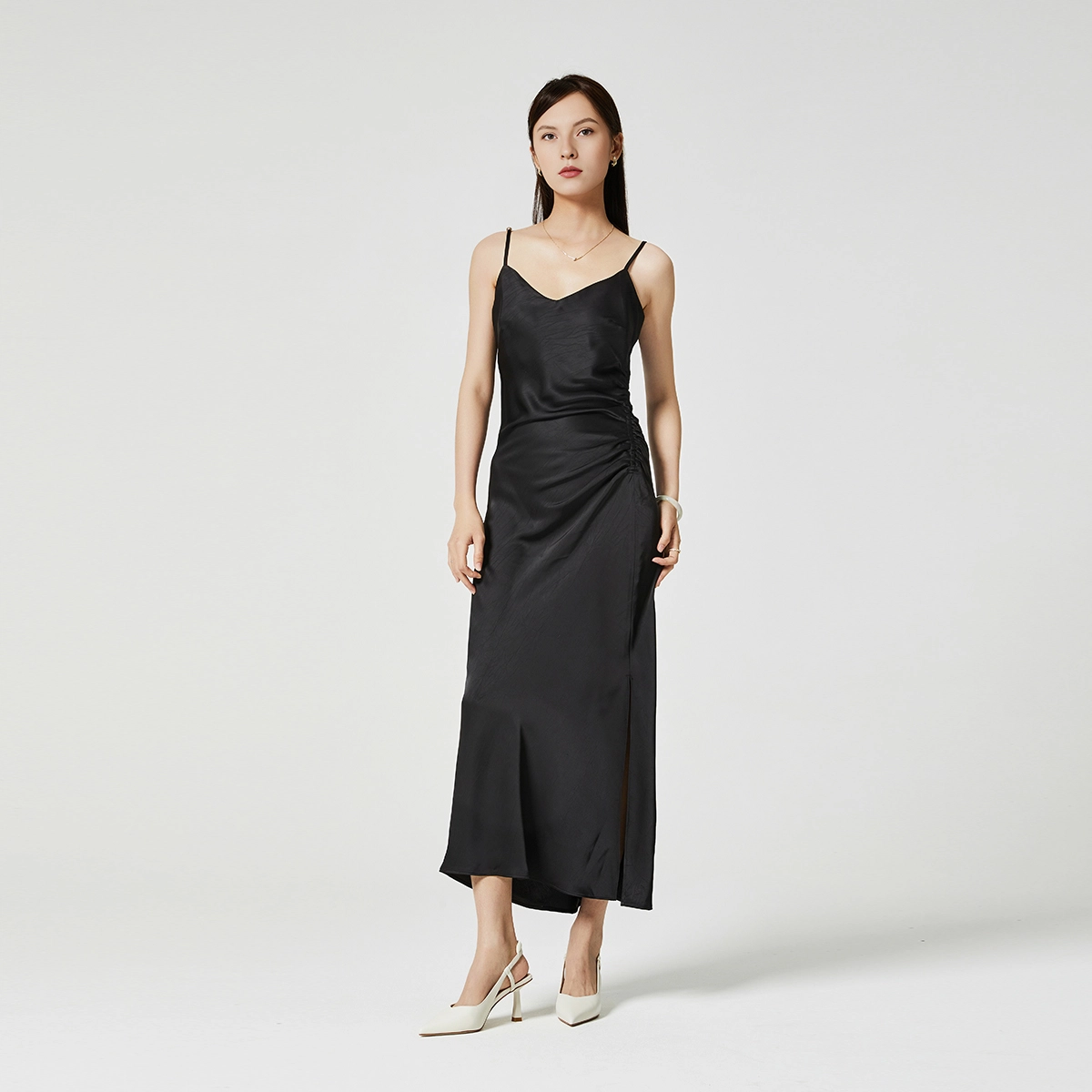 NINE WEST V