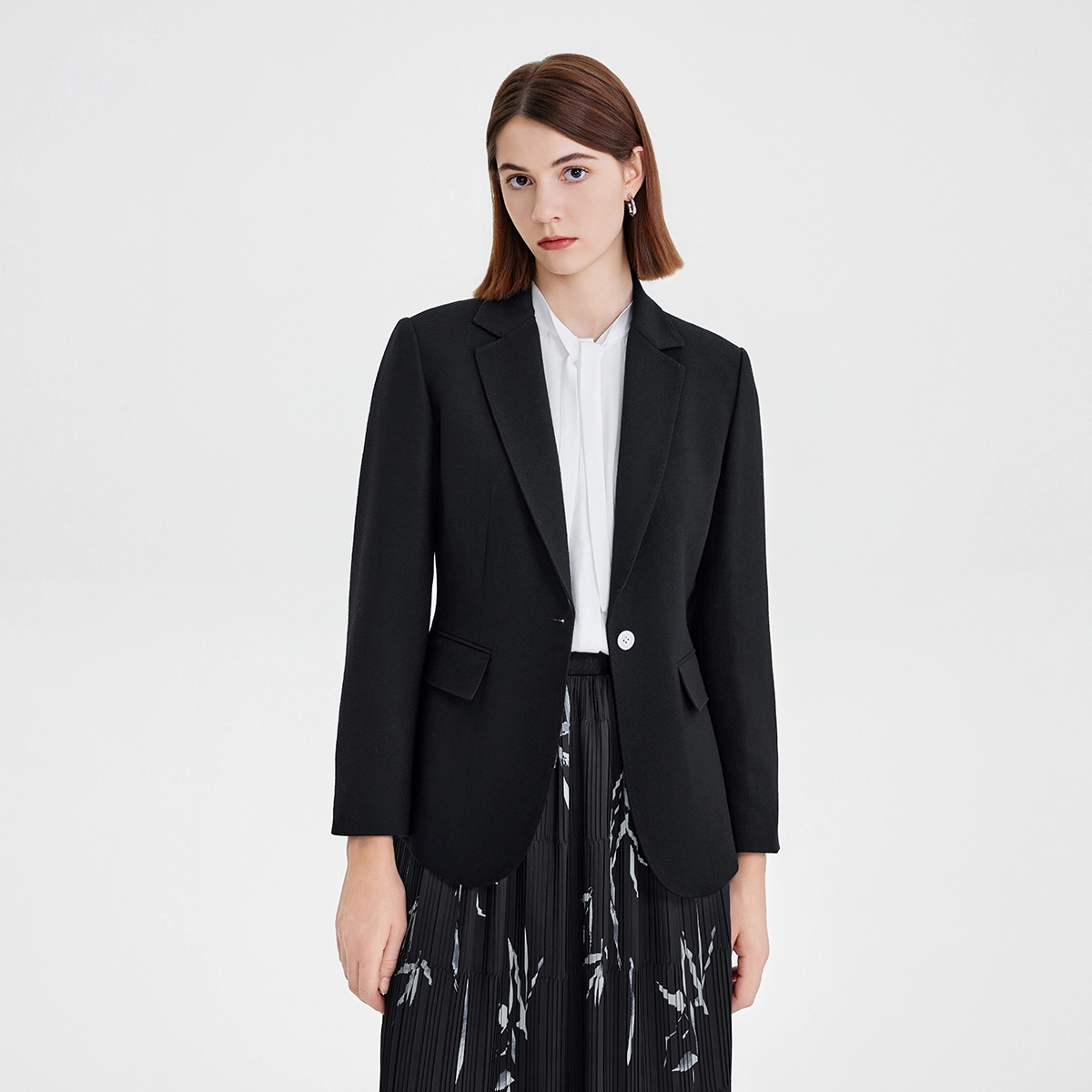 NINE WEST