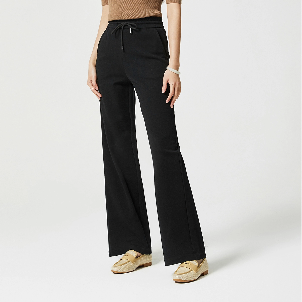 NINE WEST