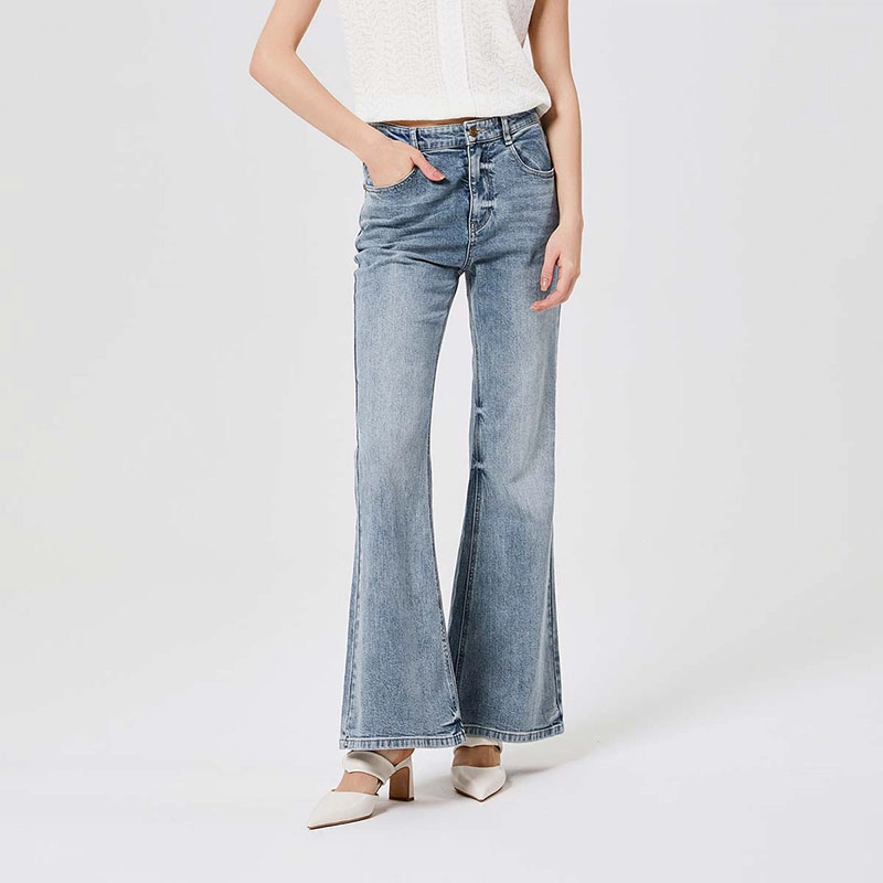 NINE WEST