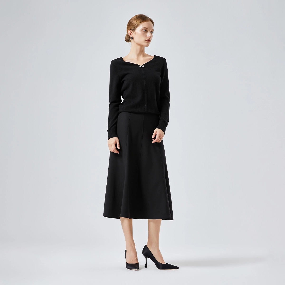 NINE WEST V