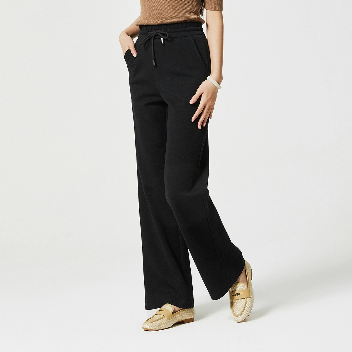 NINE WEST