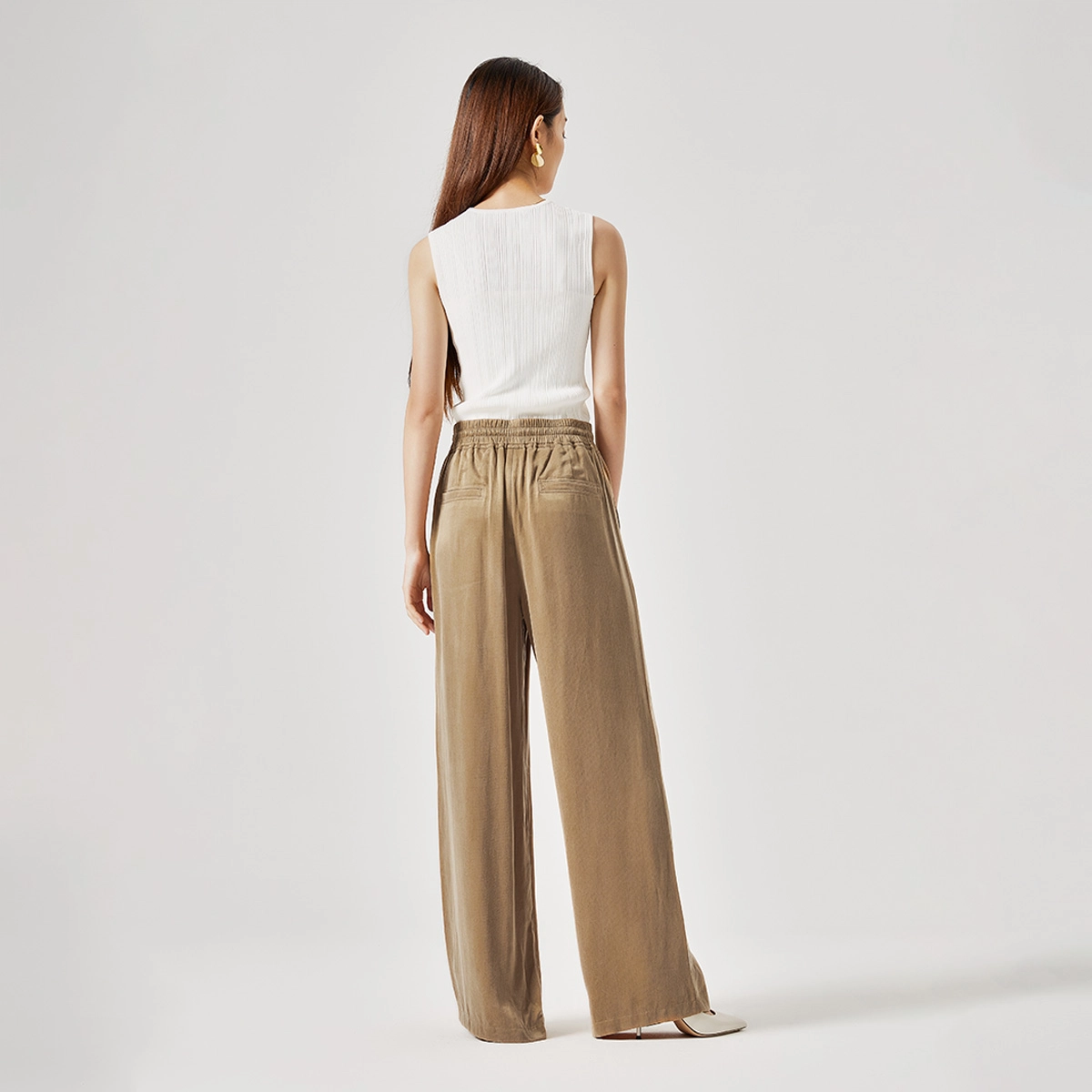 NINE WEST