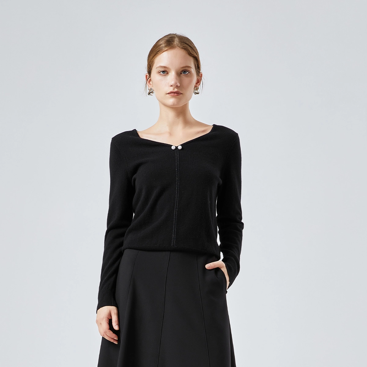 NINE WEST V