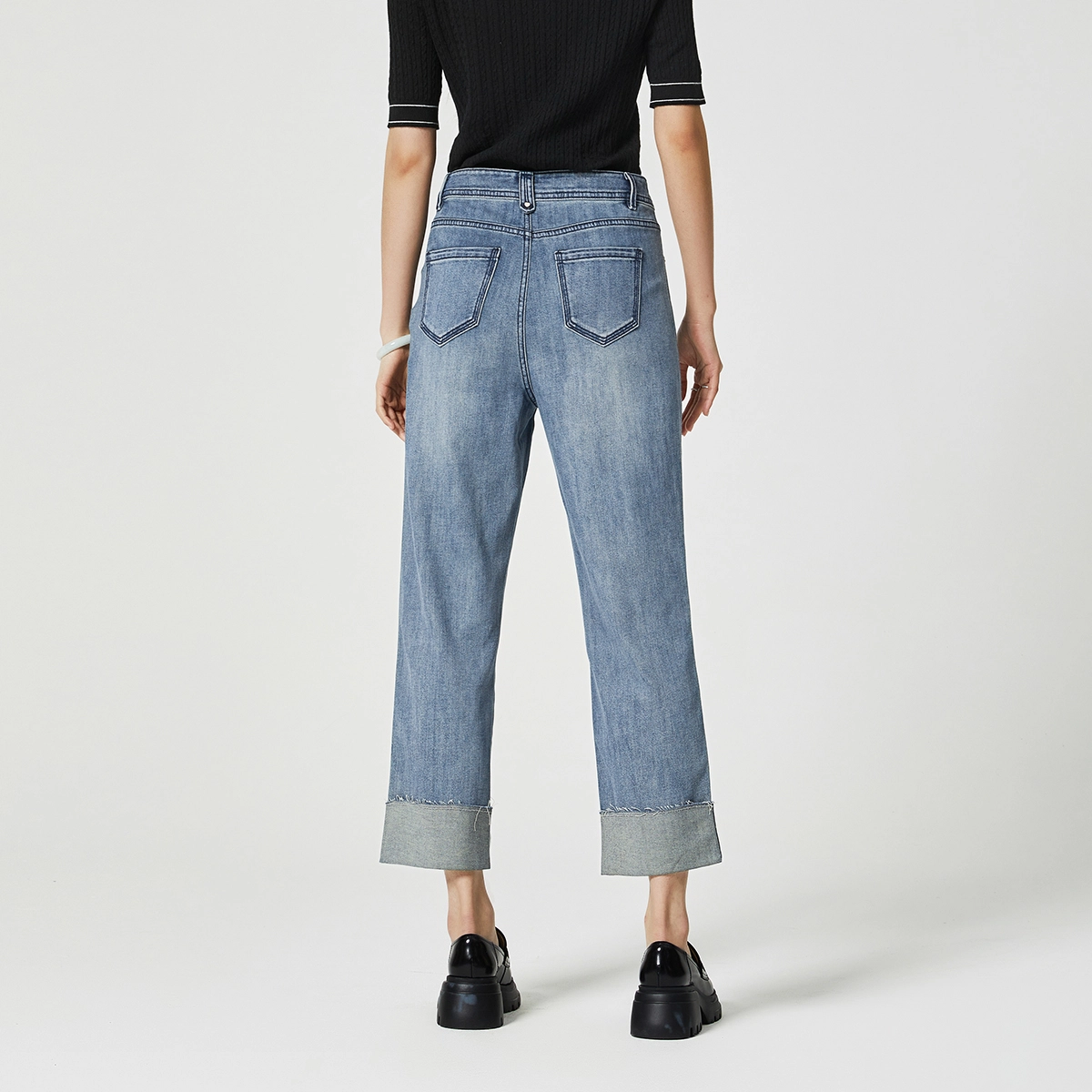NINE WEST