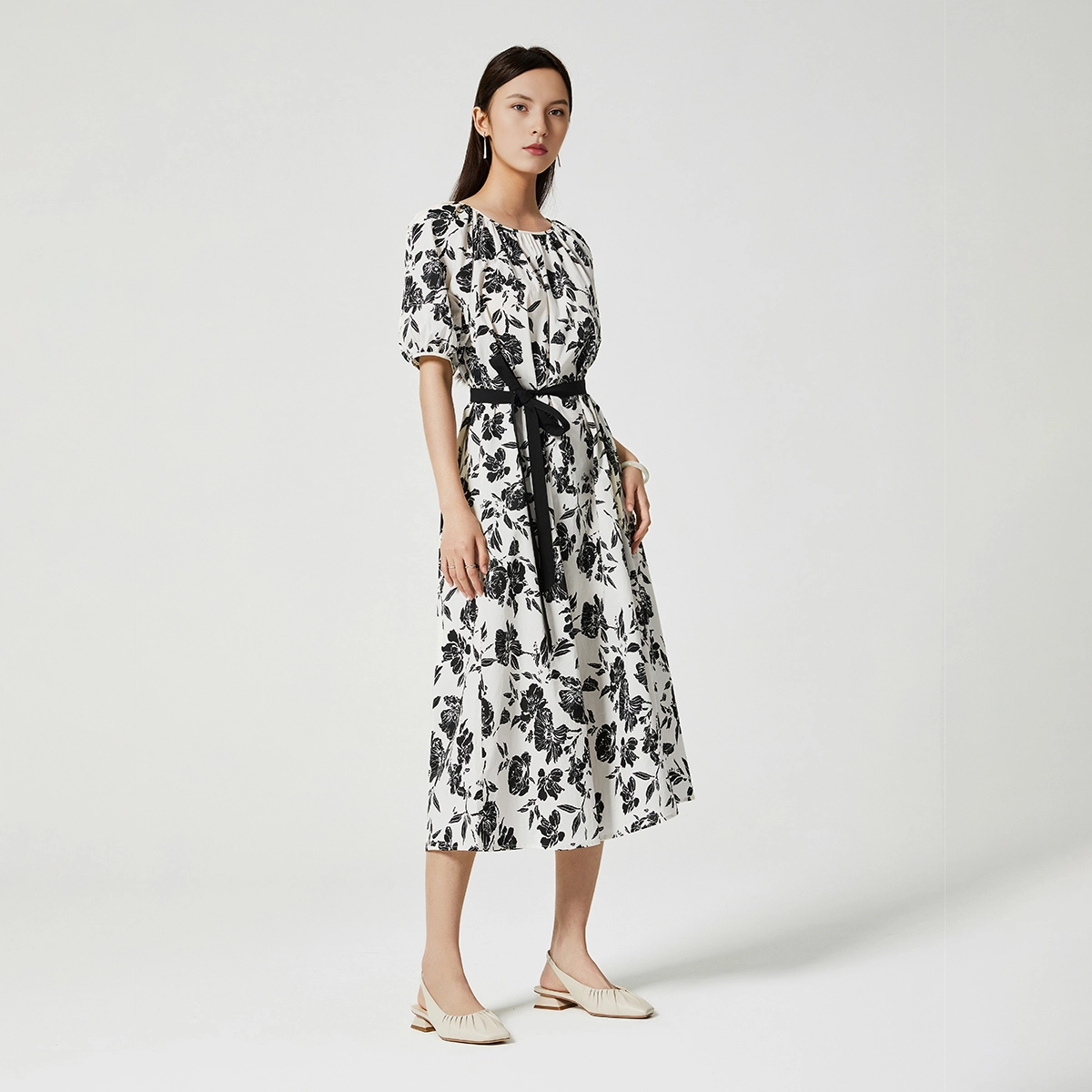 NINE WEST