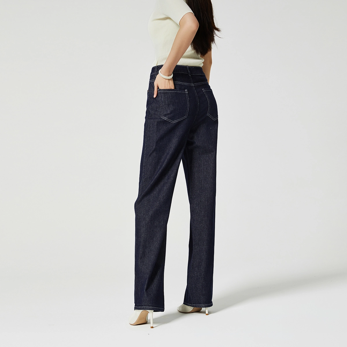 NINE WEST