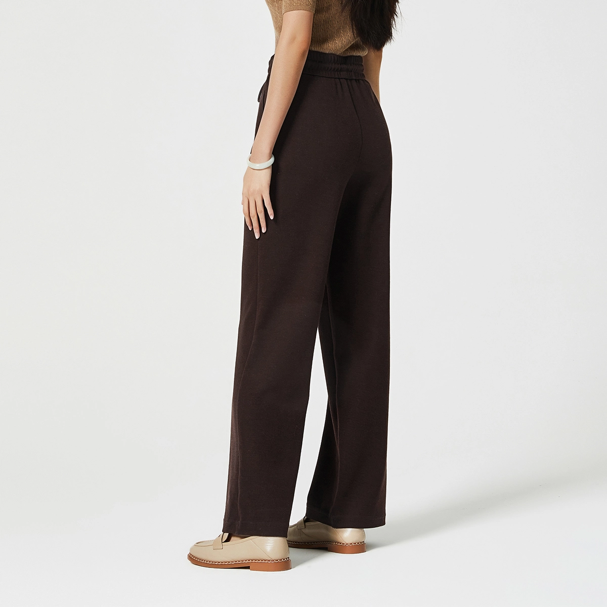 NINE WEST