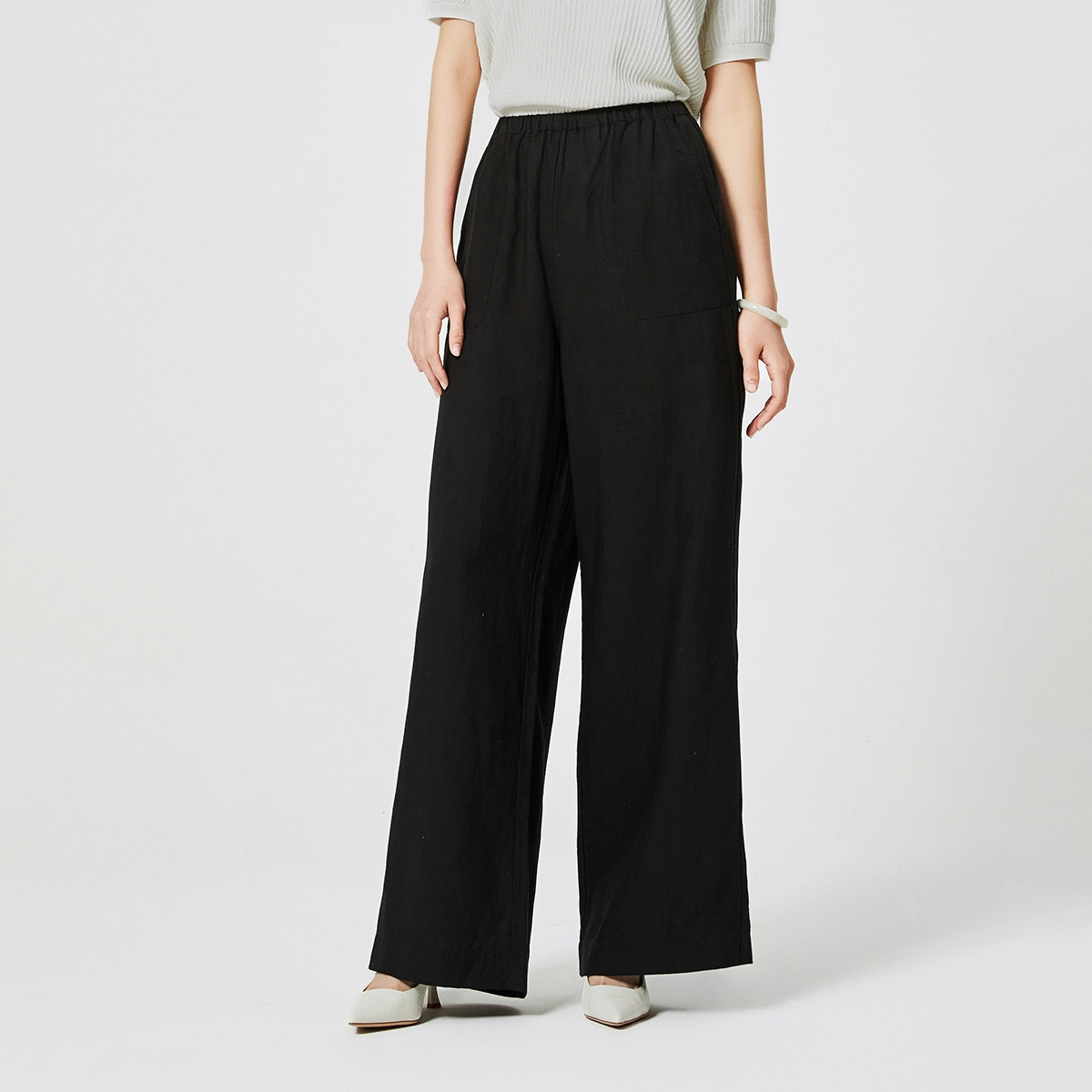 NINE WEST