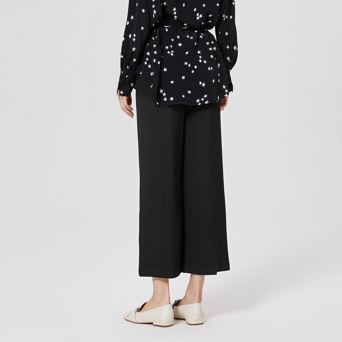 NINE WEST