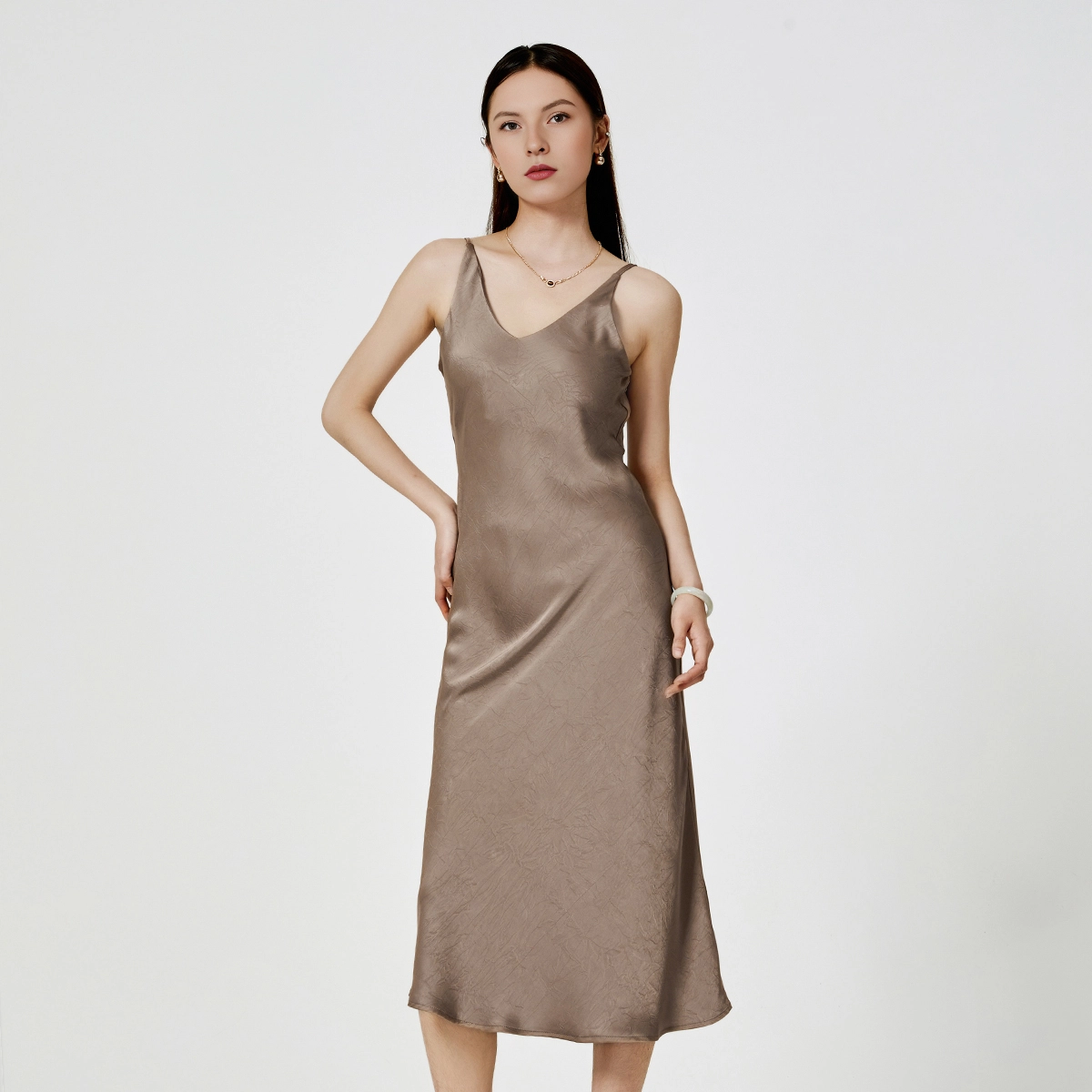 NINE WEST V
