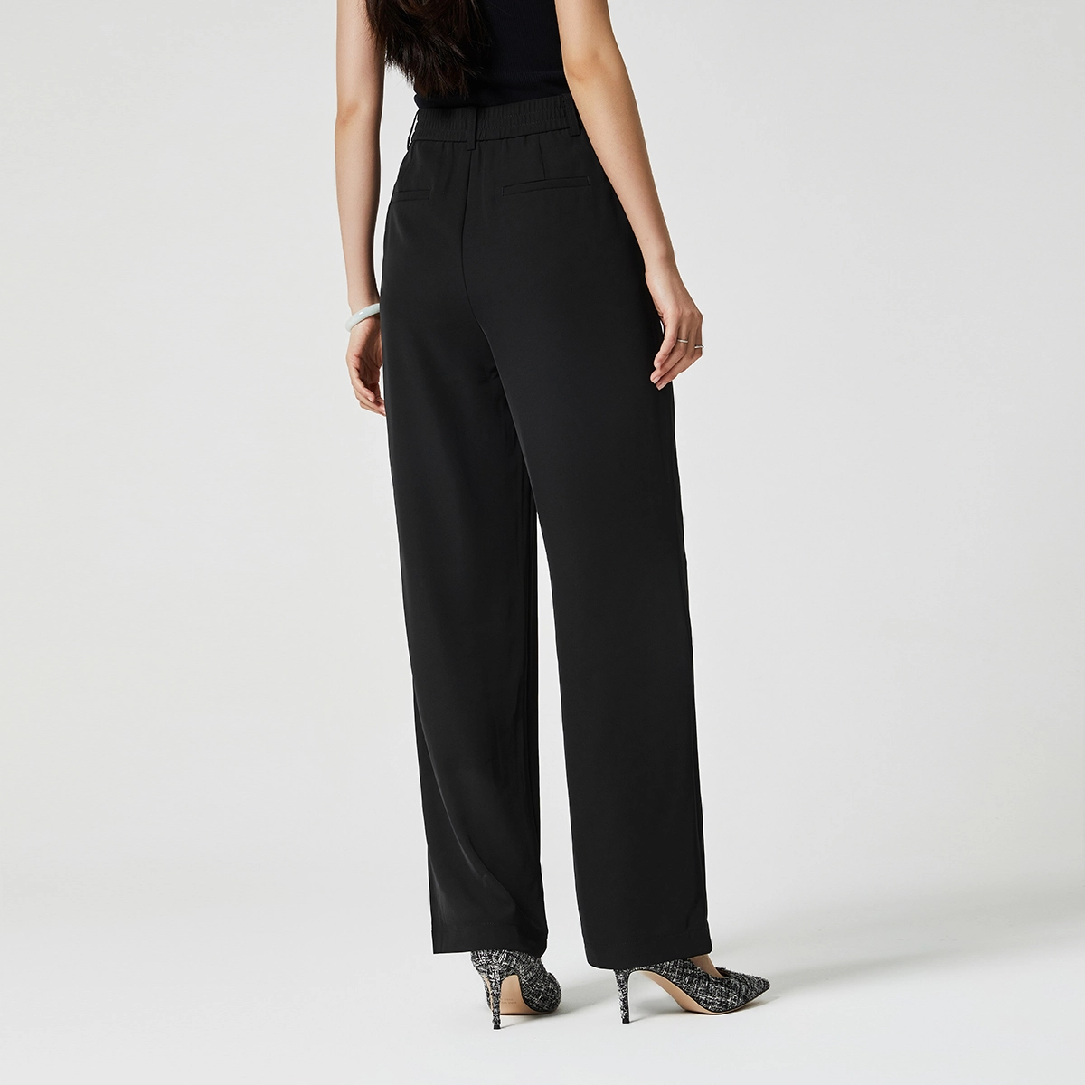 NINE WEST