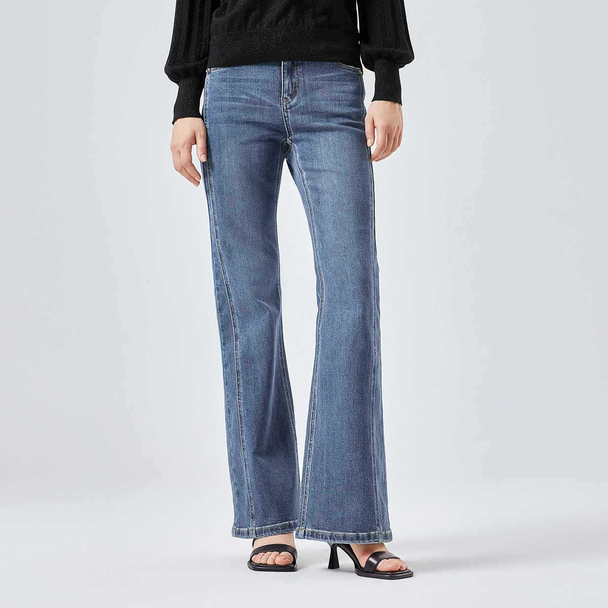NINE WEST