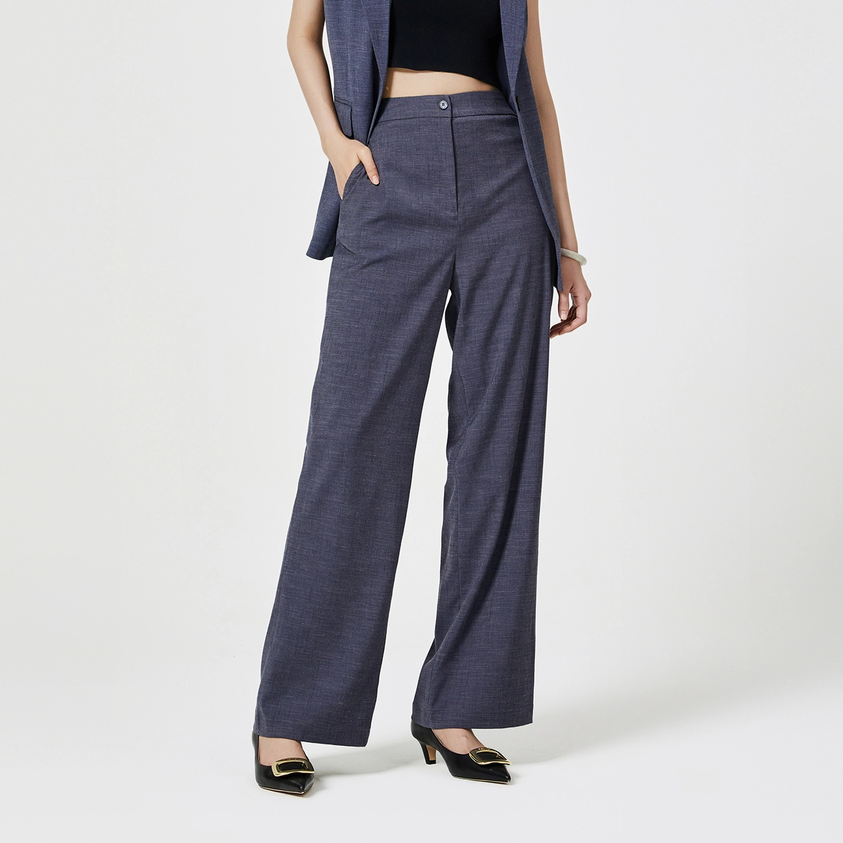 NINE WEST