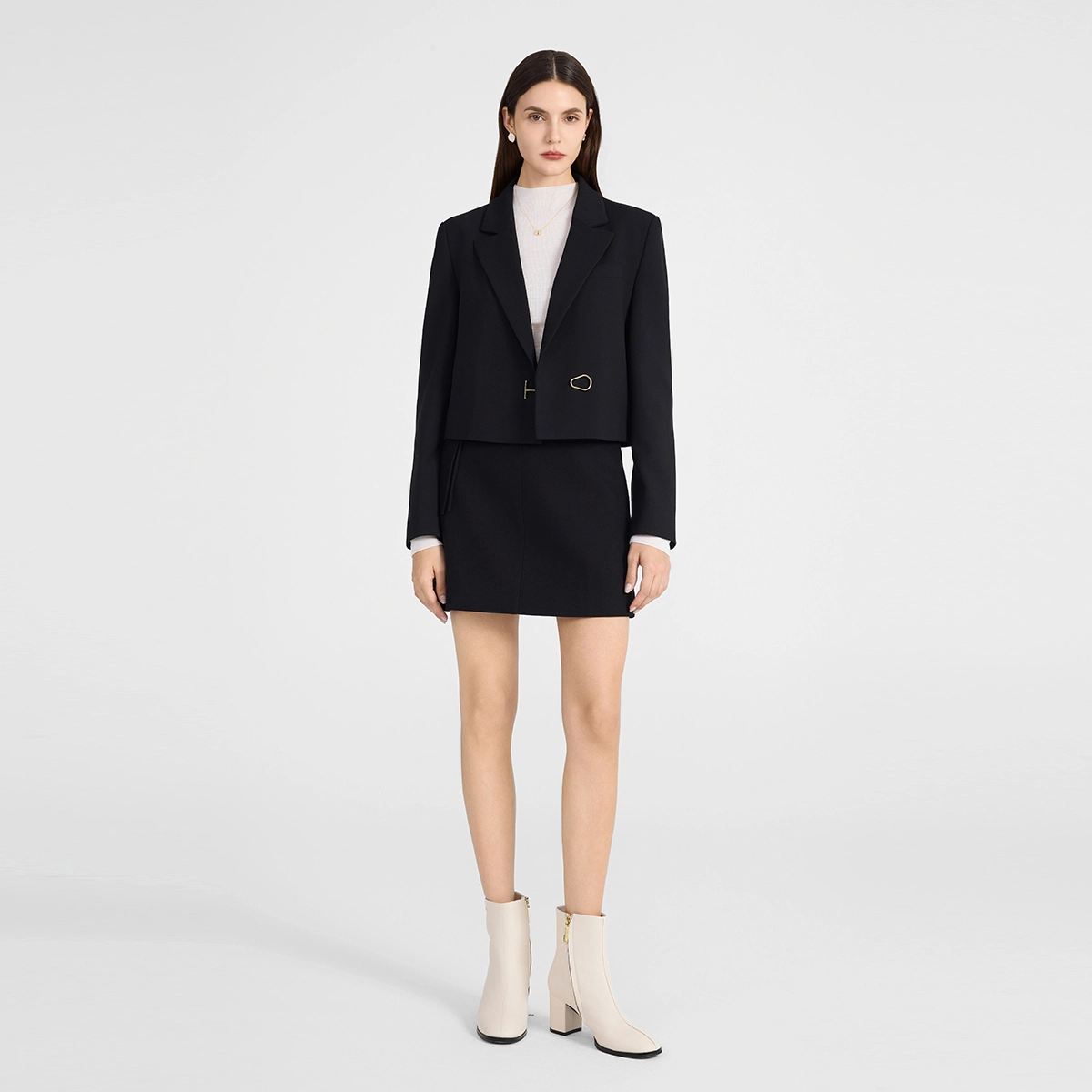 NINE WEST