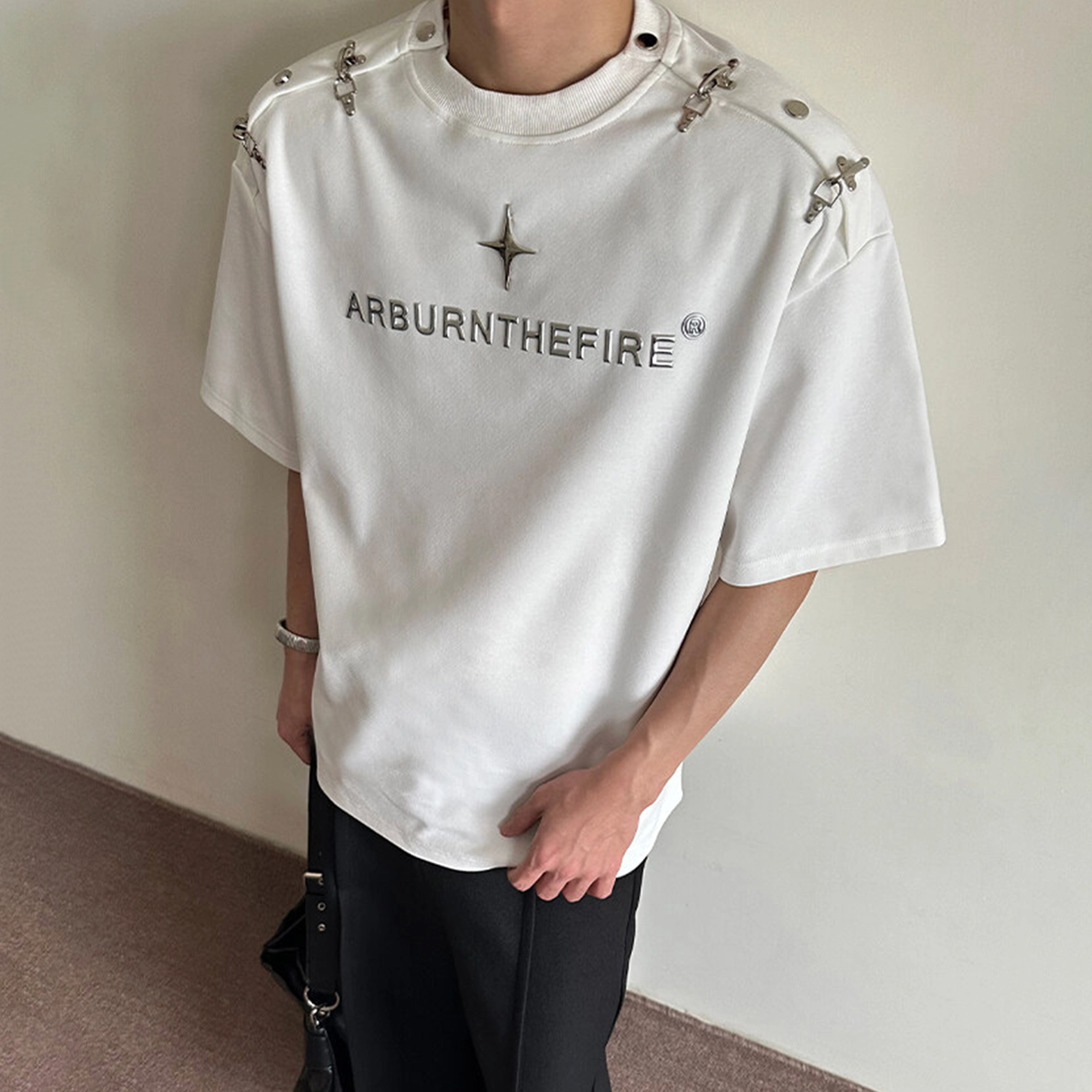PAINT STAIN T