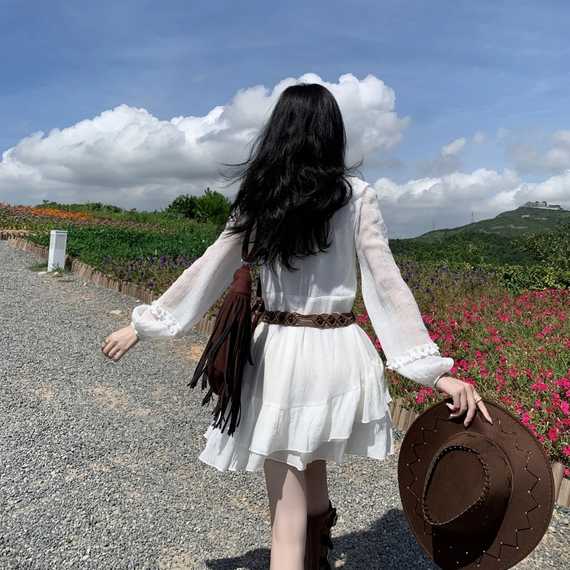 珠蒂美 法式甜美气质荷叶边收腰纯色设计感服饰长袖连衣裙 女款